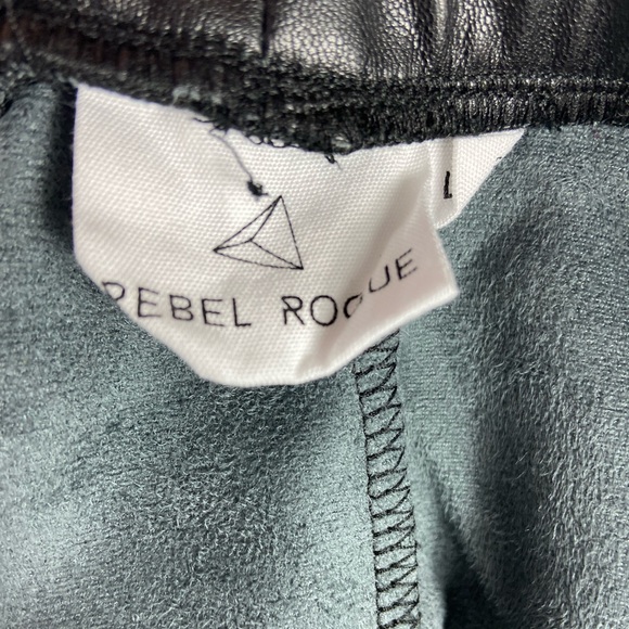 NWOT Rebel Rogue Faux Leather Mini Skirt - Picture 5 of 6